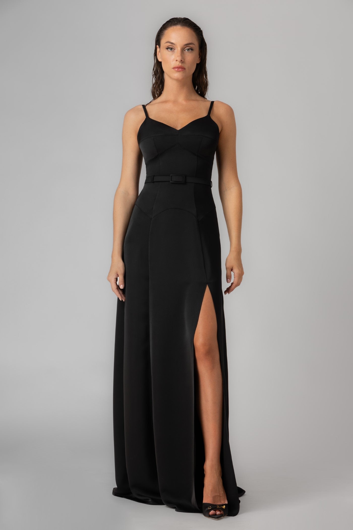 Rochie lunga neagra din satin Blossom