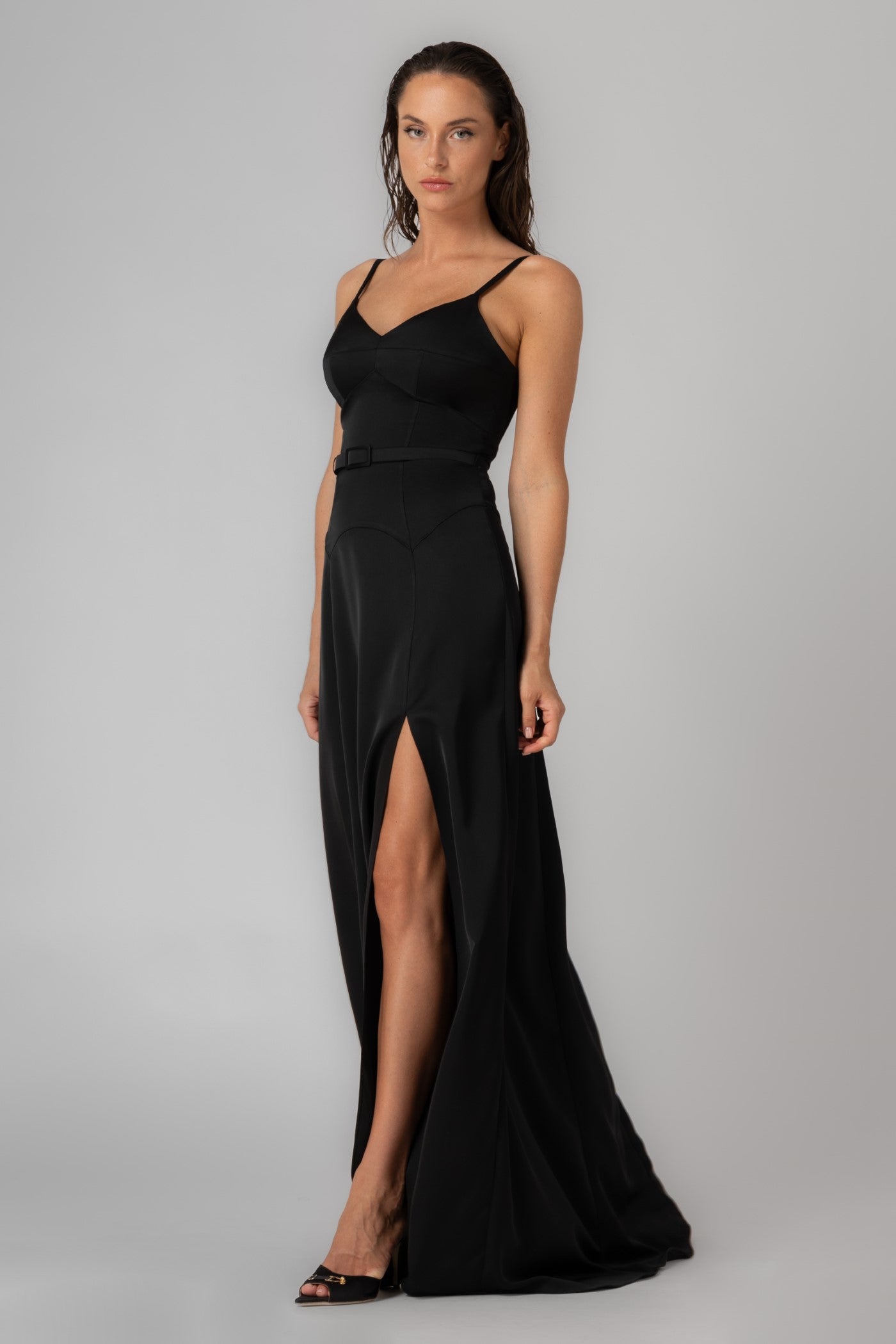 Rochie lunga neagra din satin Blossom