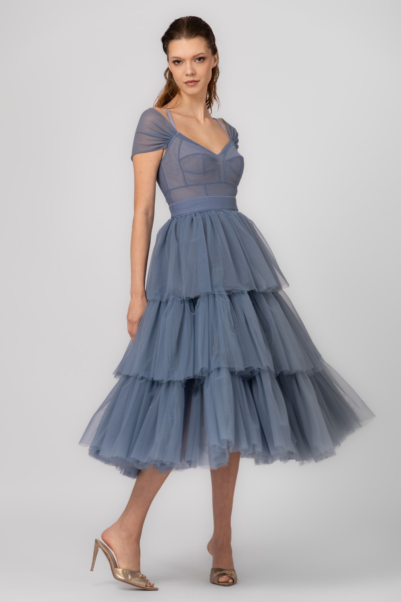 Rochie midi albastru deschis din tul Sculpt Ruffle