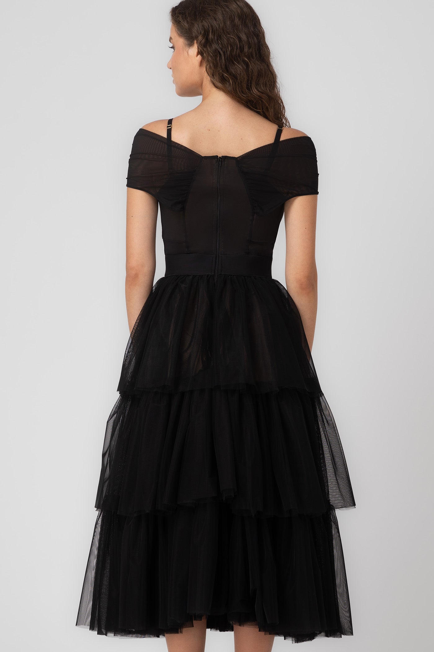 Rochie midi neagra din tul Sculpt Ruffle