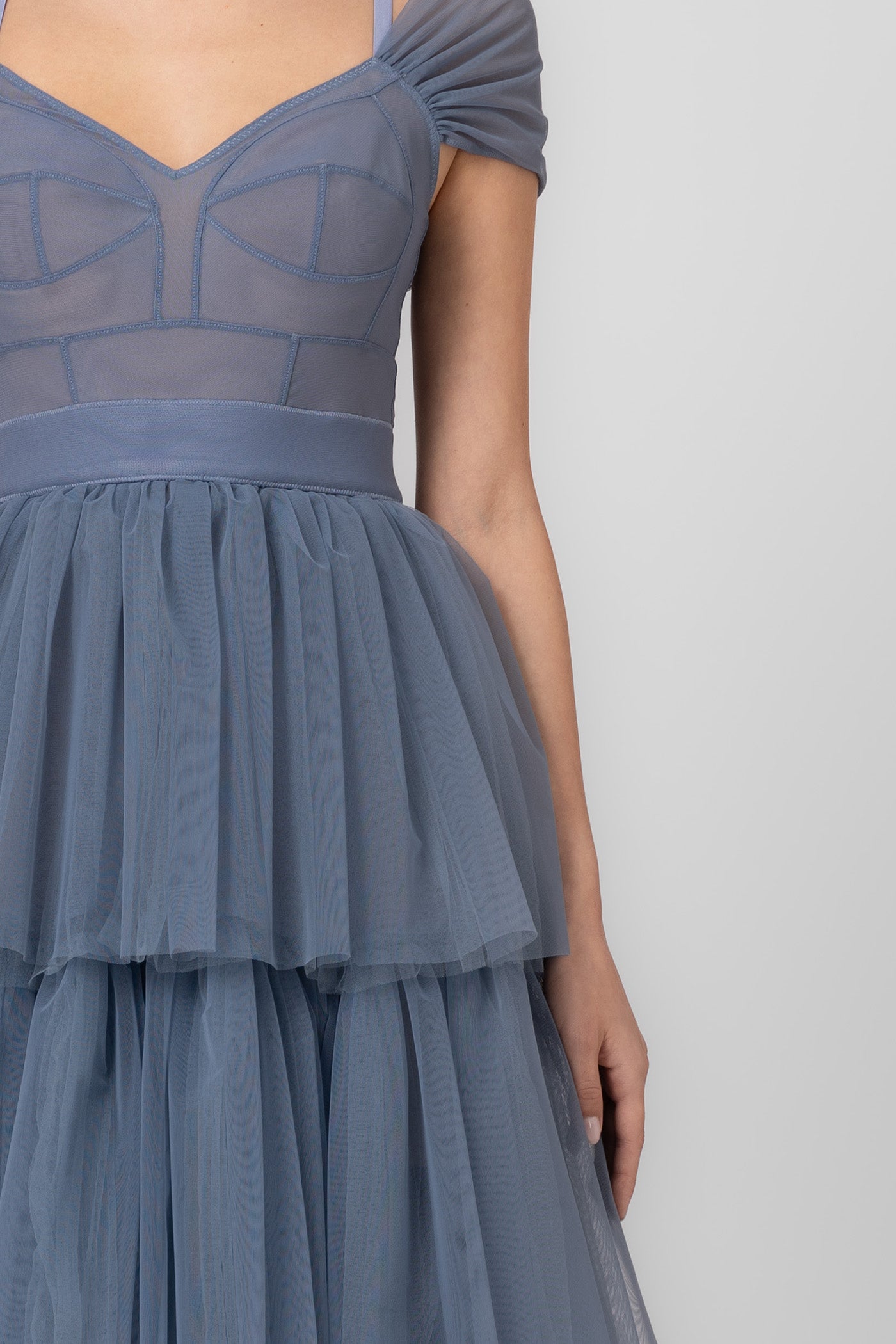 Rochie midi albastru deschis din tul Sculpt Ruffle