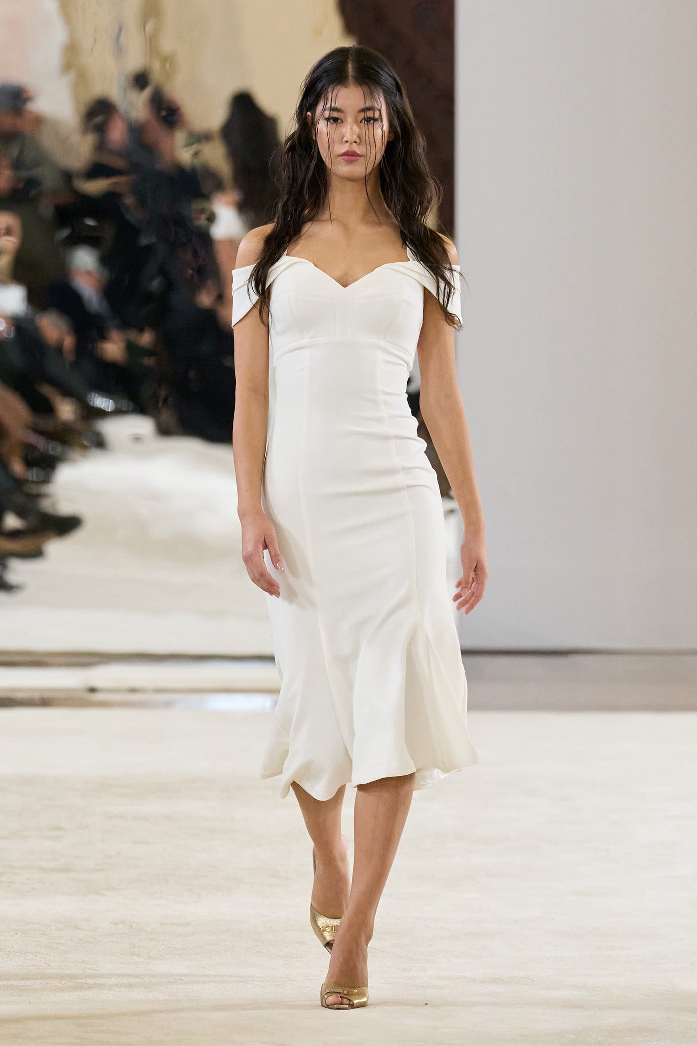 Sculpt Dress White