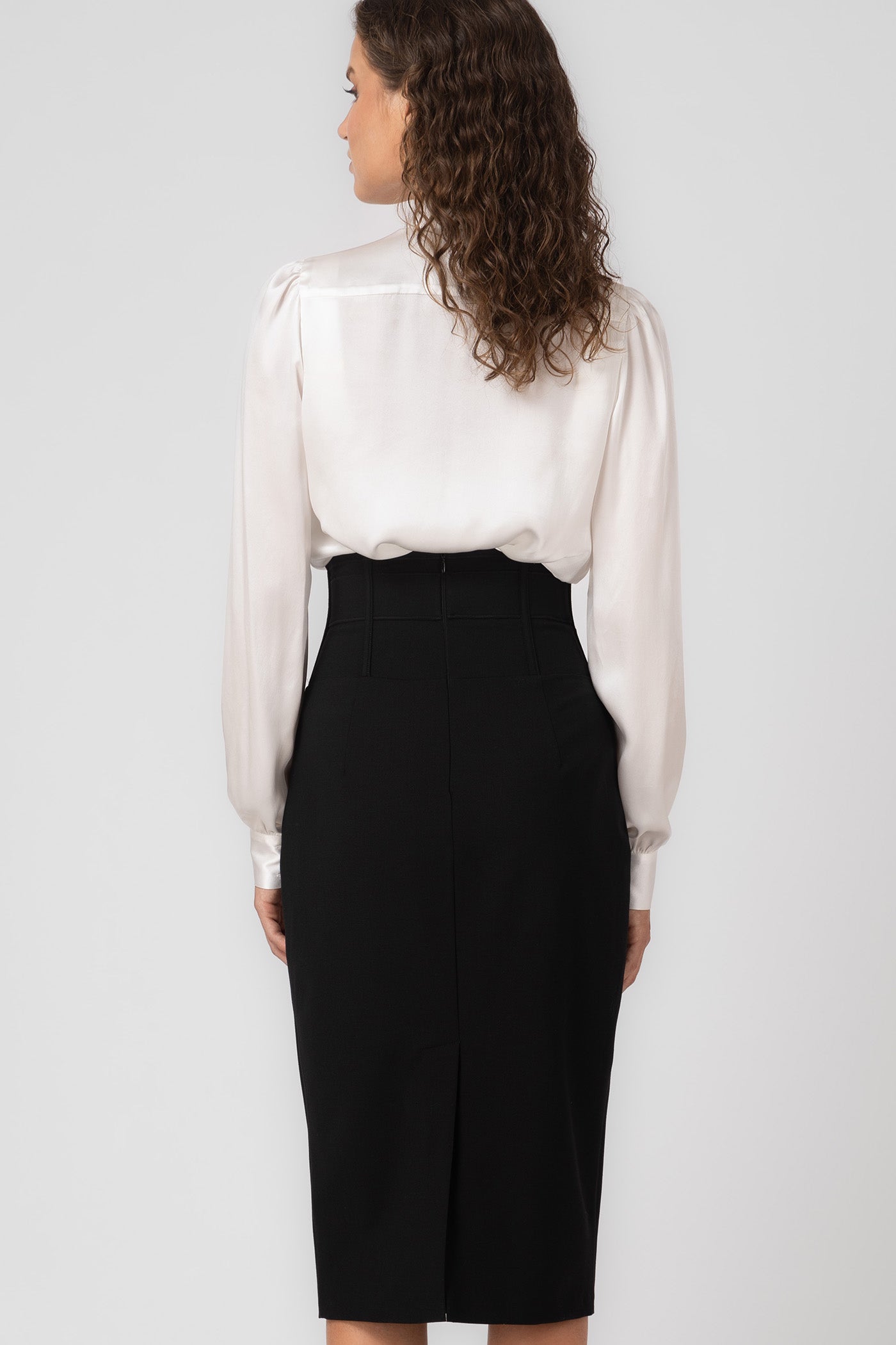 Fusta neagra midi cu talie inalta Tomboy
