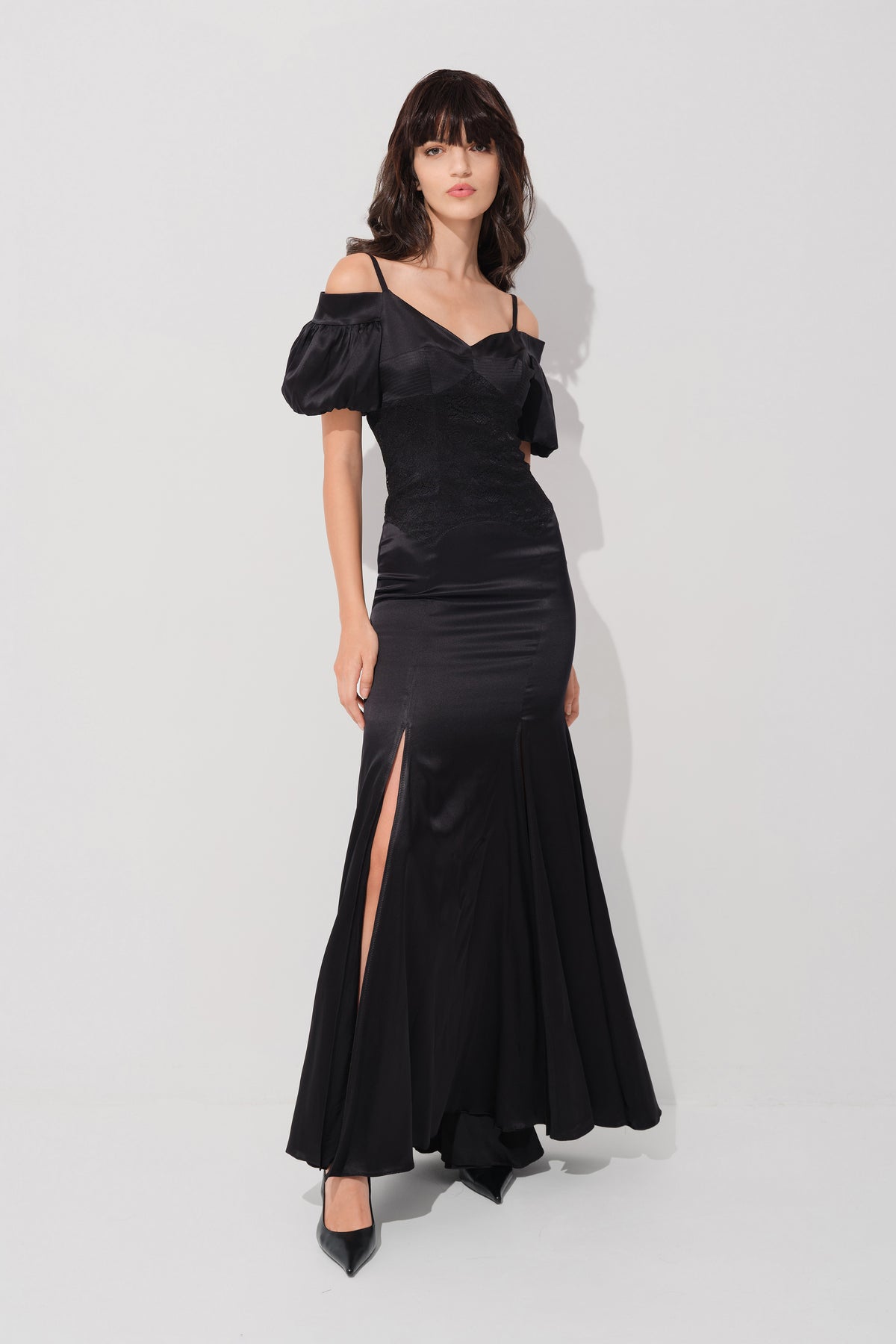 Rochie neagra lunga din matase Blossom