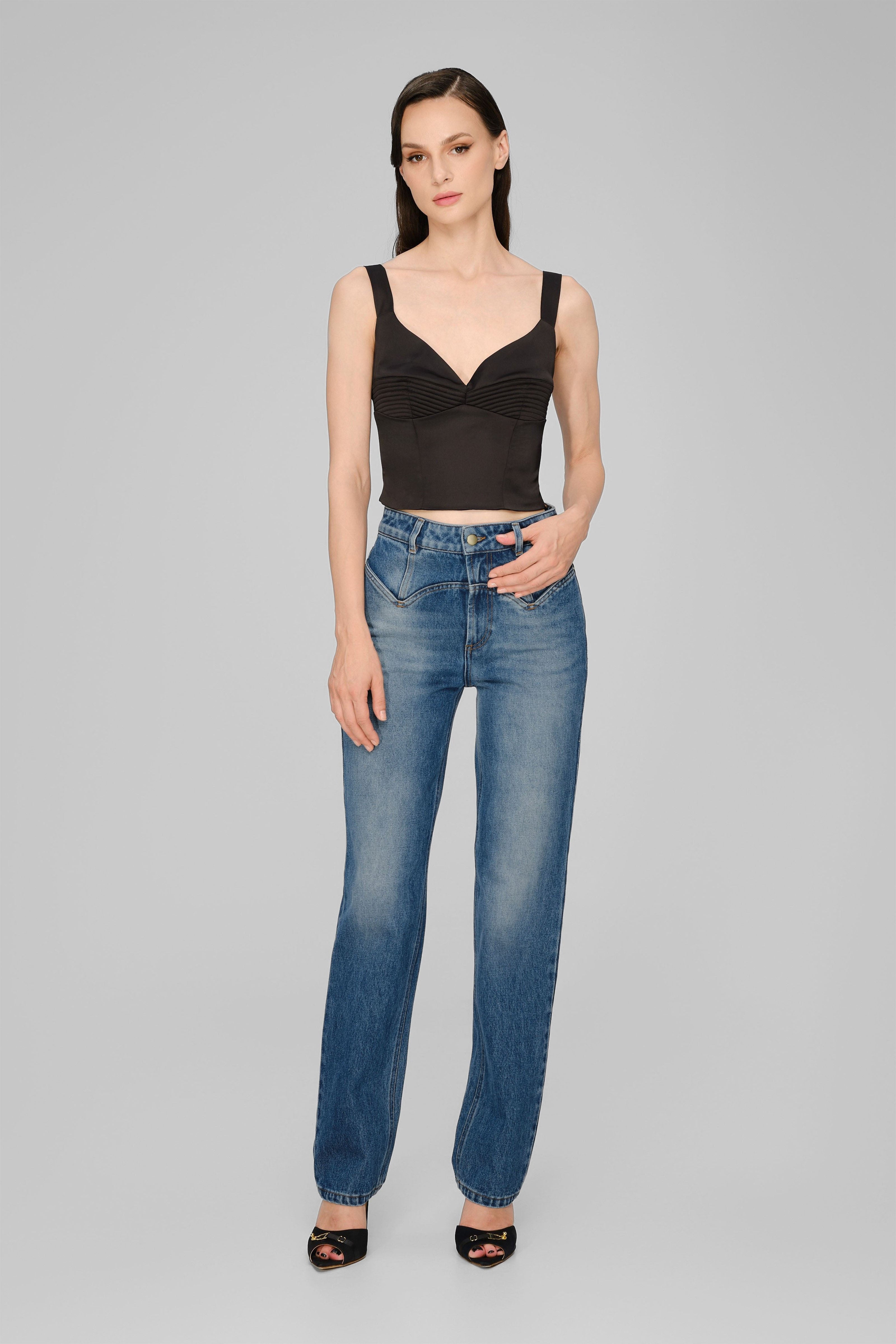 Outline Jeans
