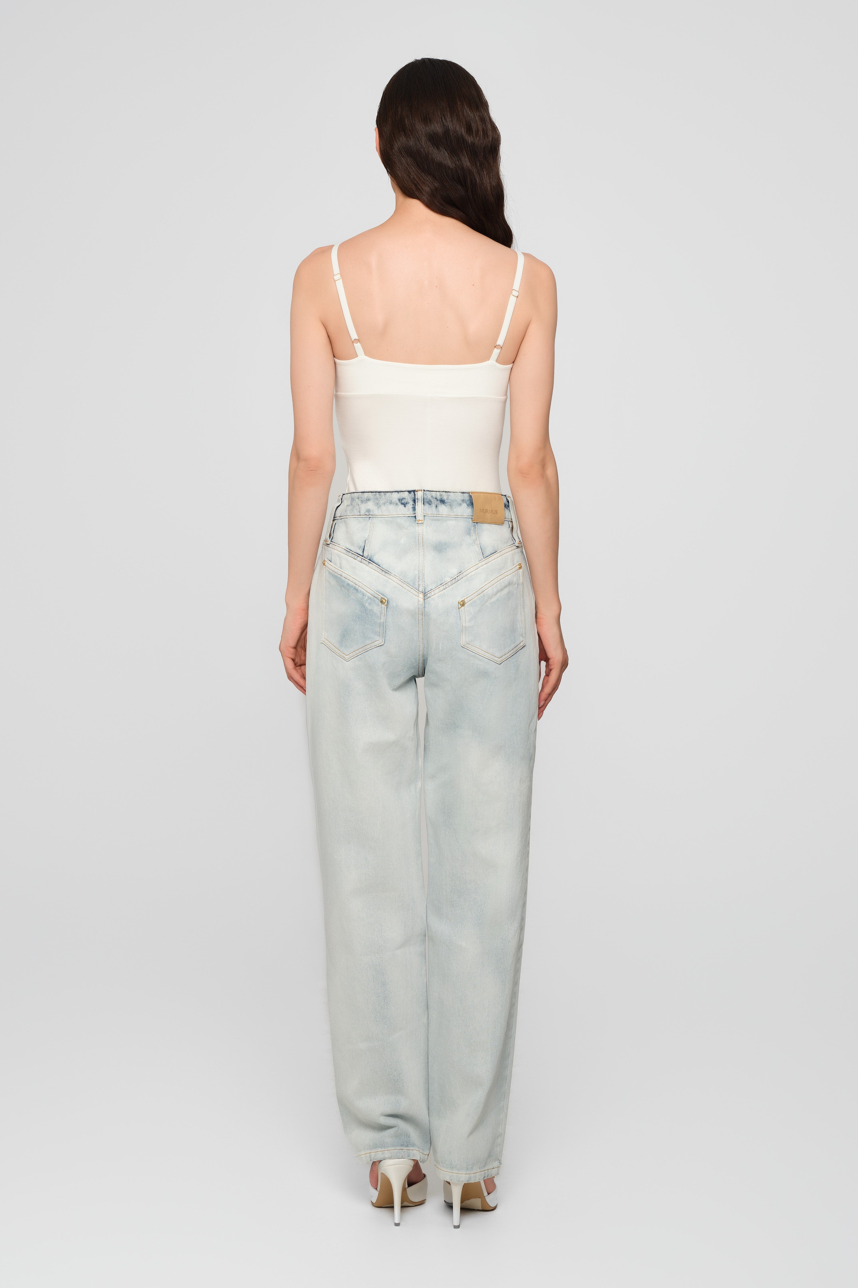 Body alb elastic cu bretele Skin