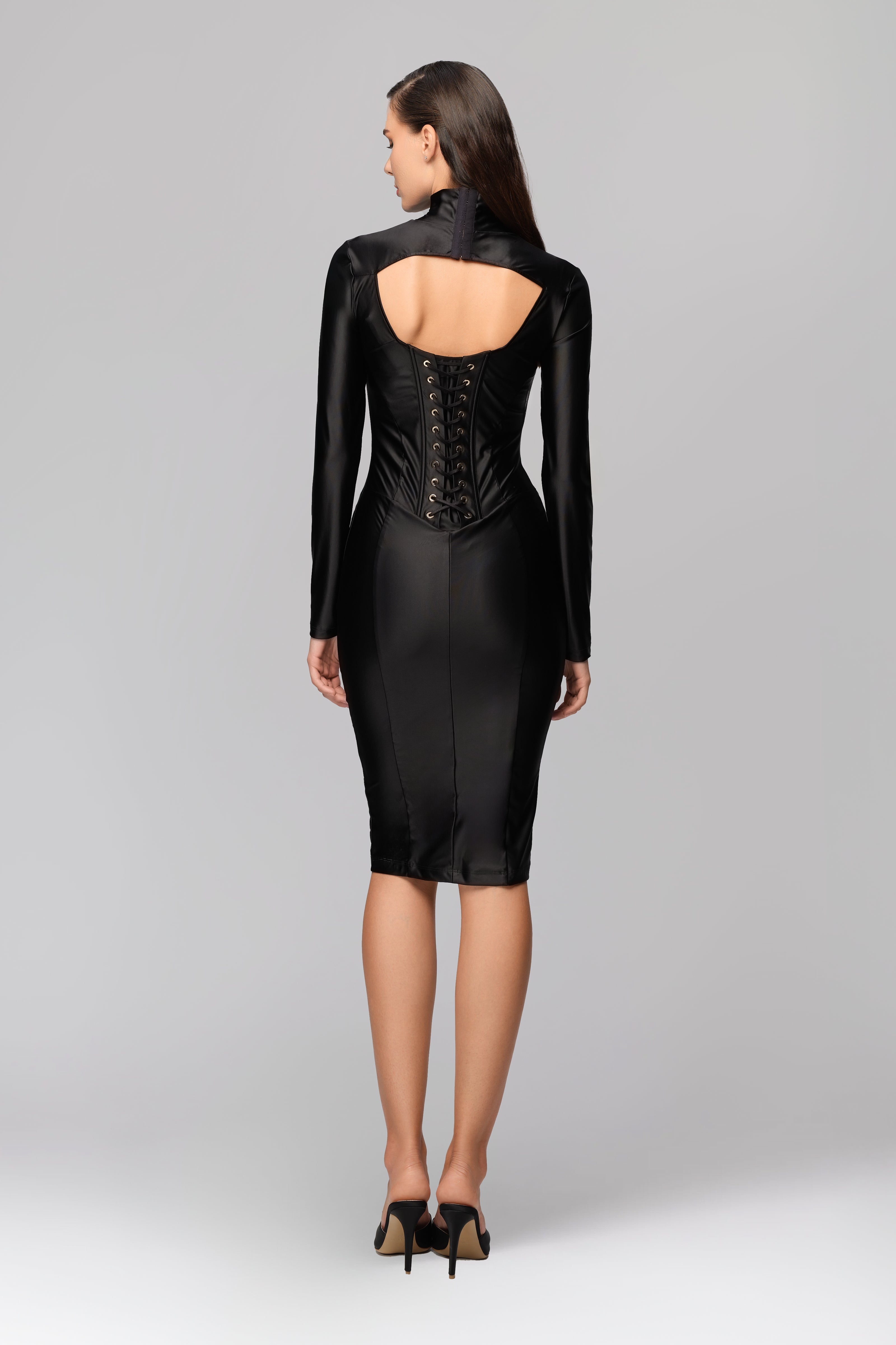 Cast Dress Black