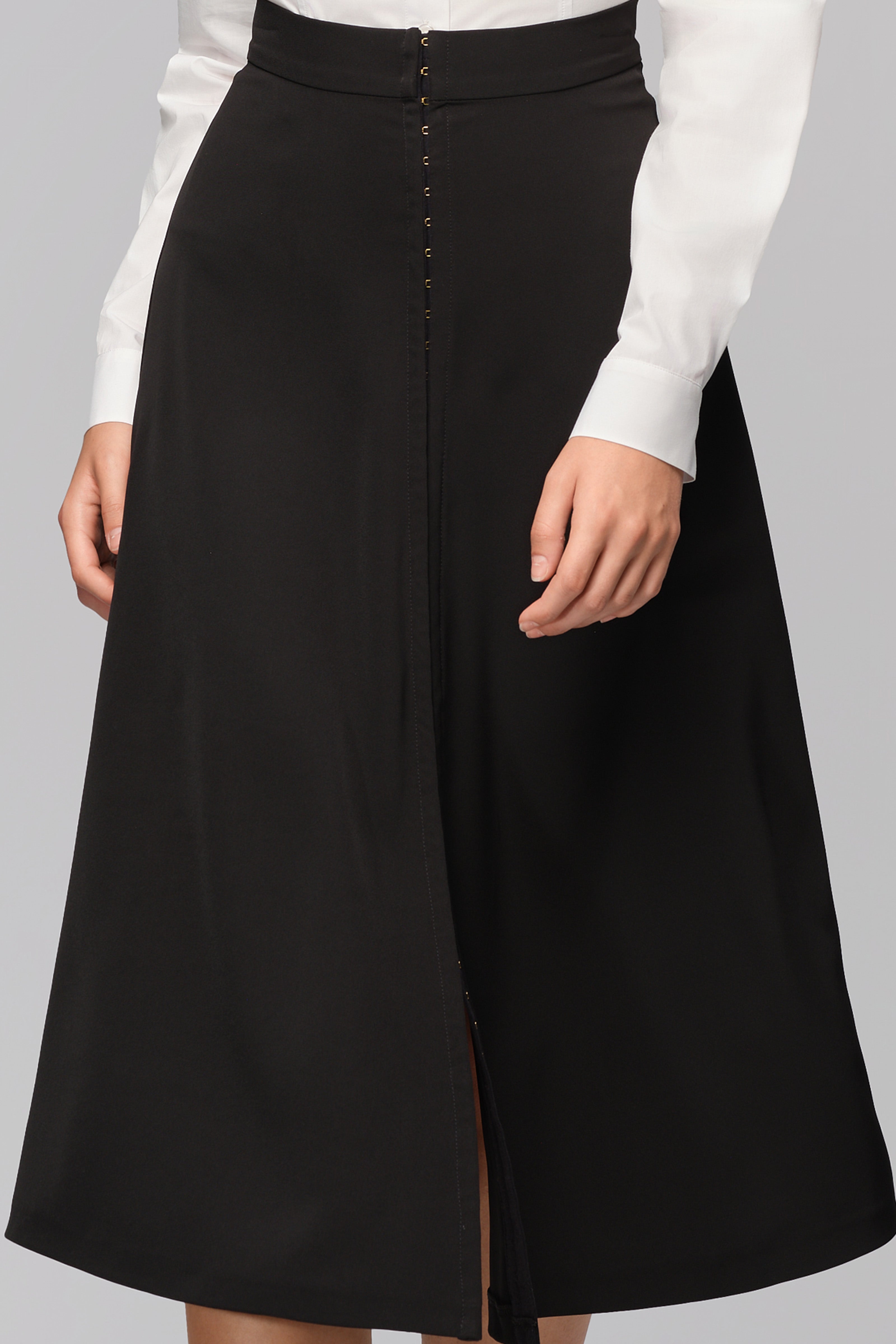 Diversion Skirt Black