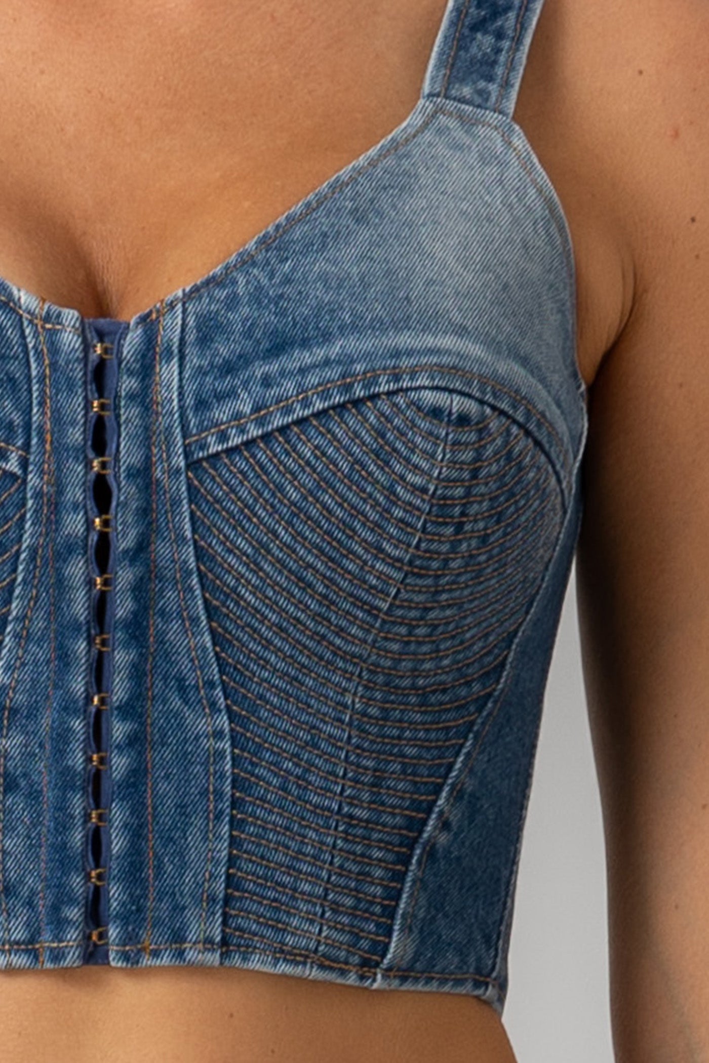 Top albastru din denim Corset