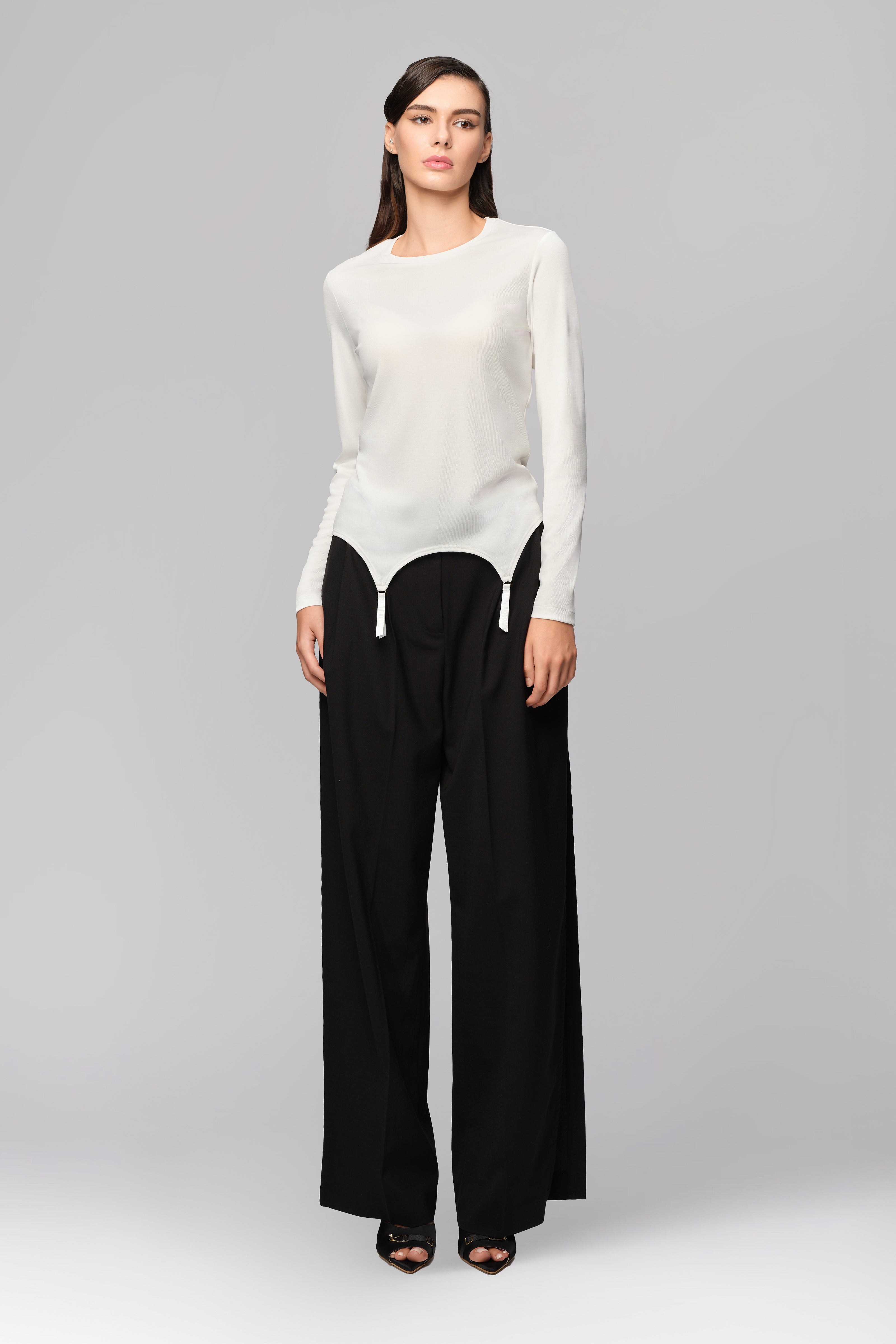 Bluza alba cu suspendere Garter