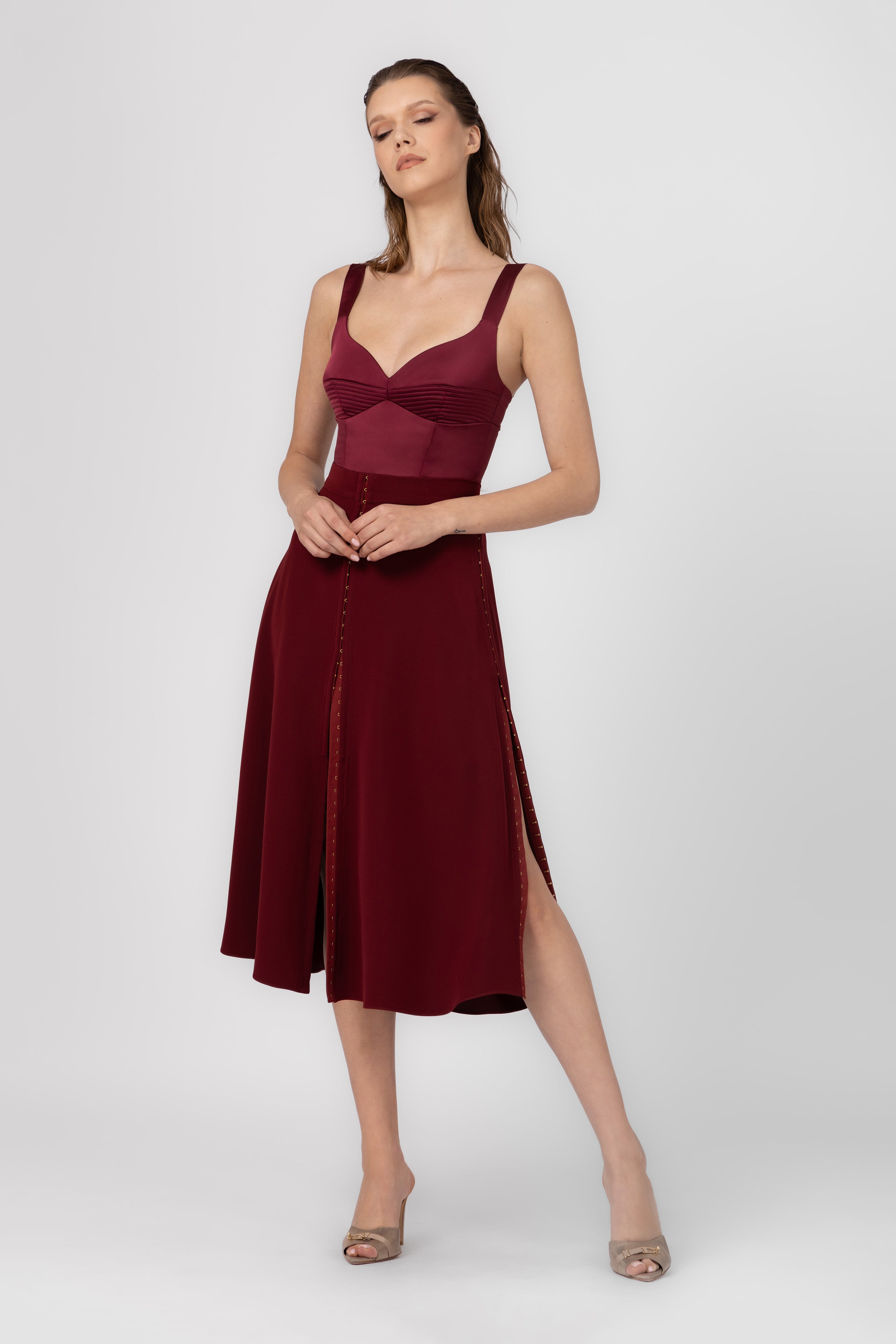 Diversion Skirt Wine