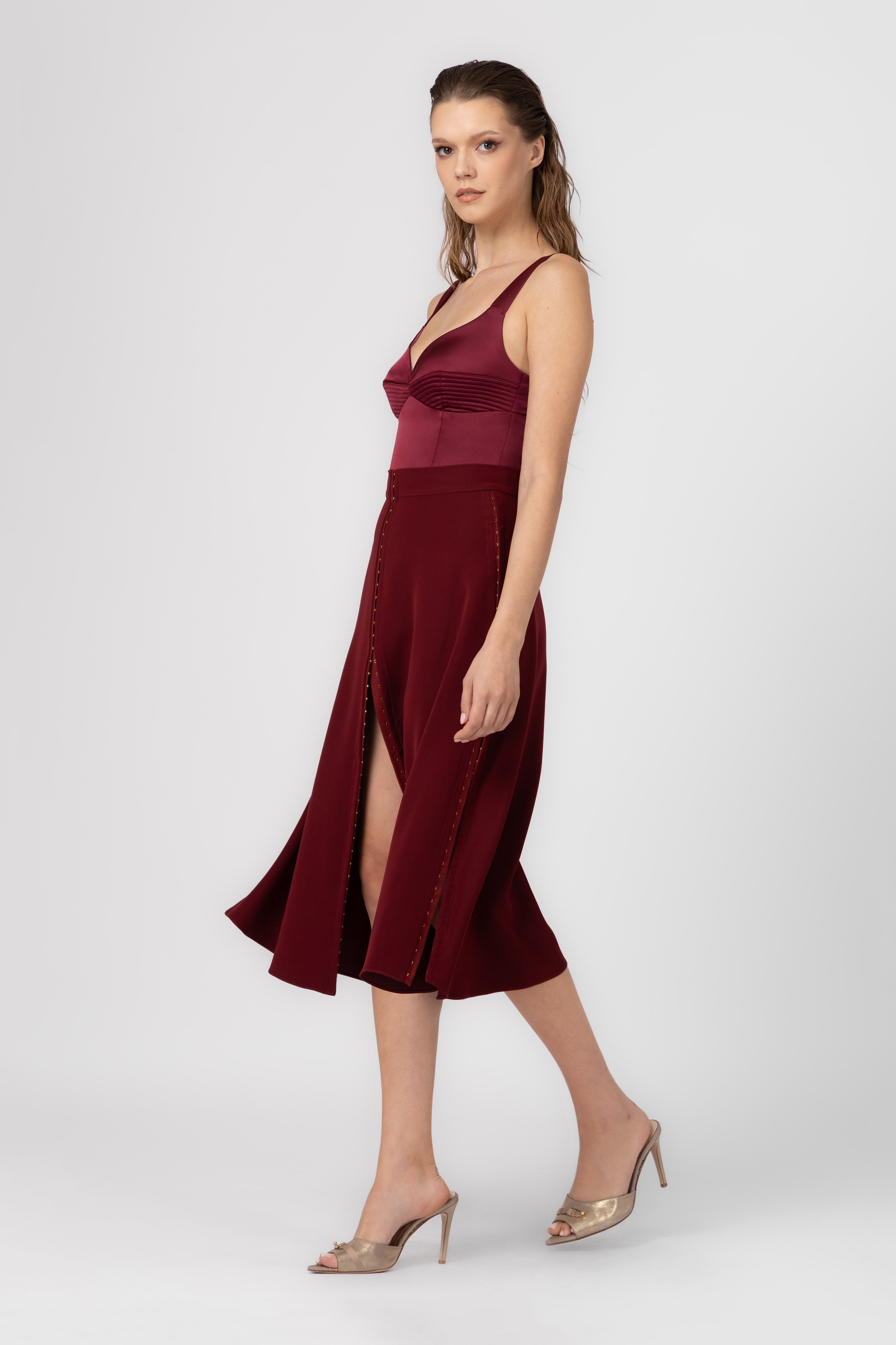 Diversion Skirt Wine