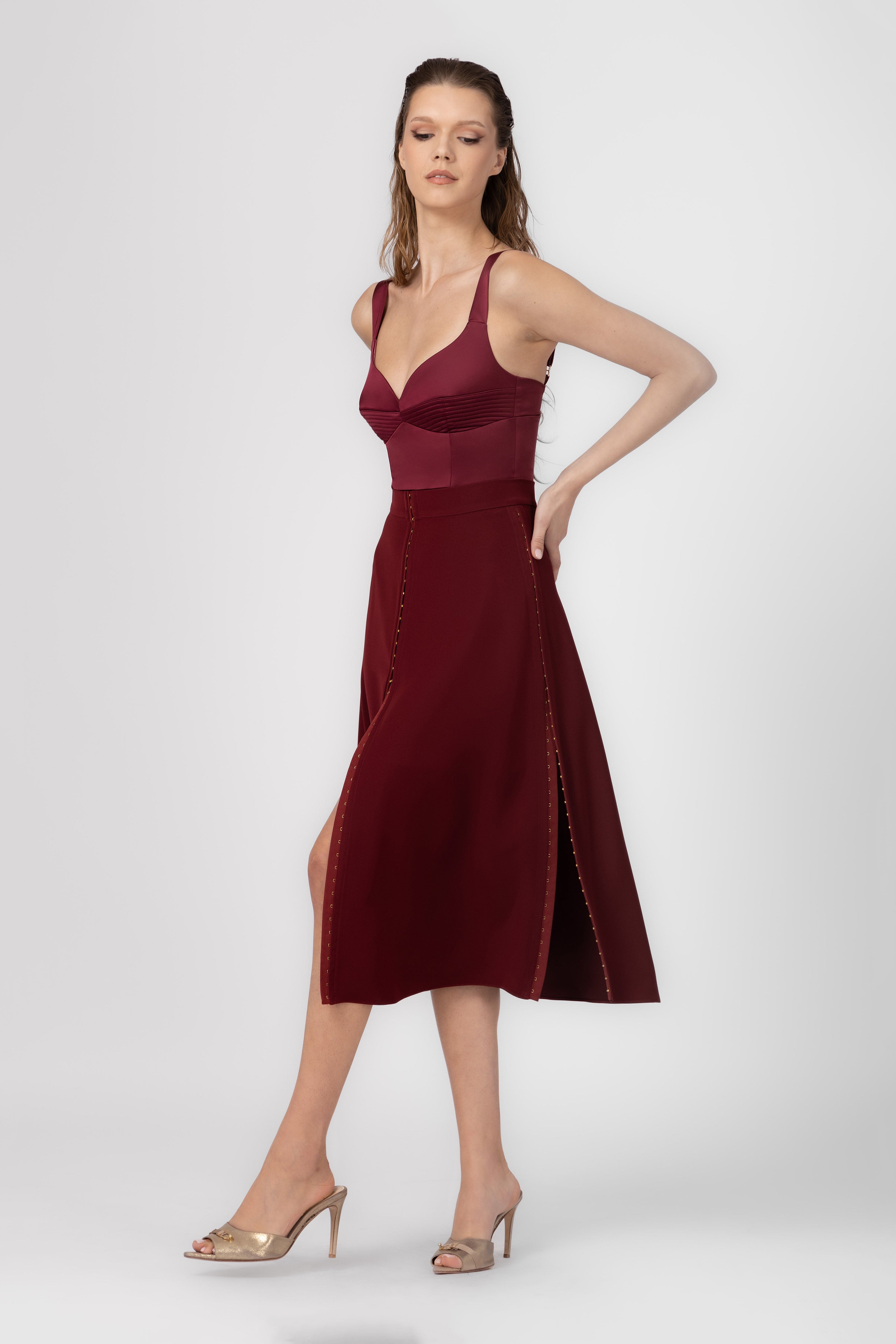 Diversion Skirt Wine