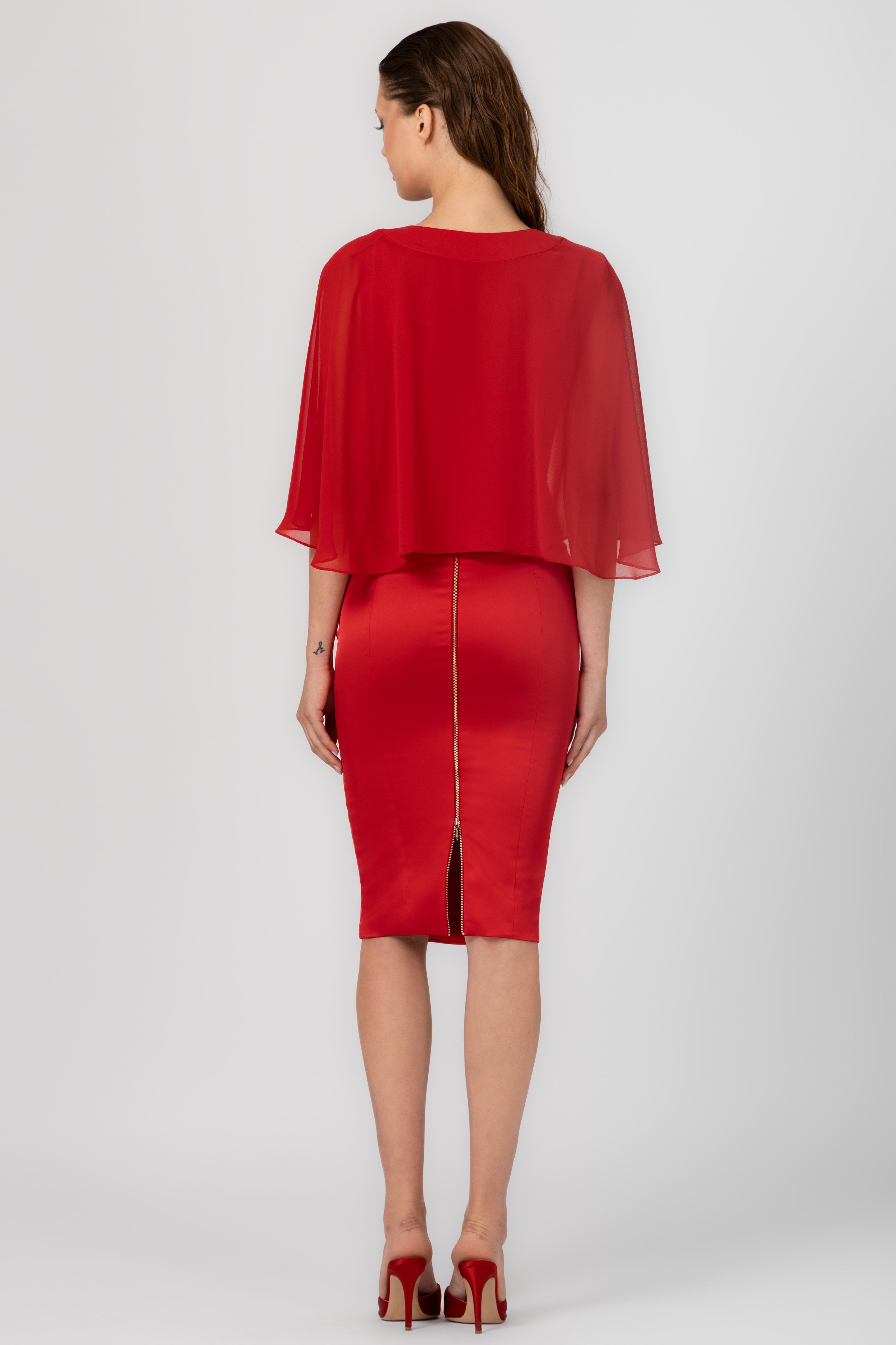 Veil Cape Red
