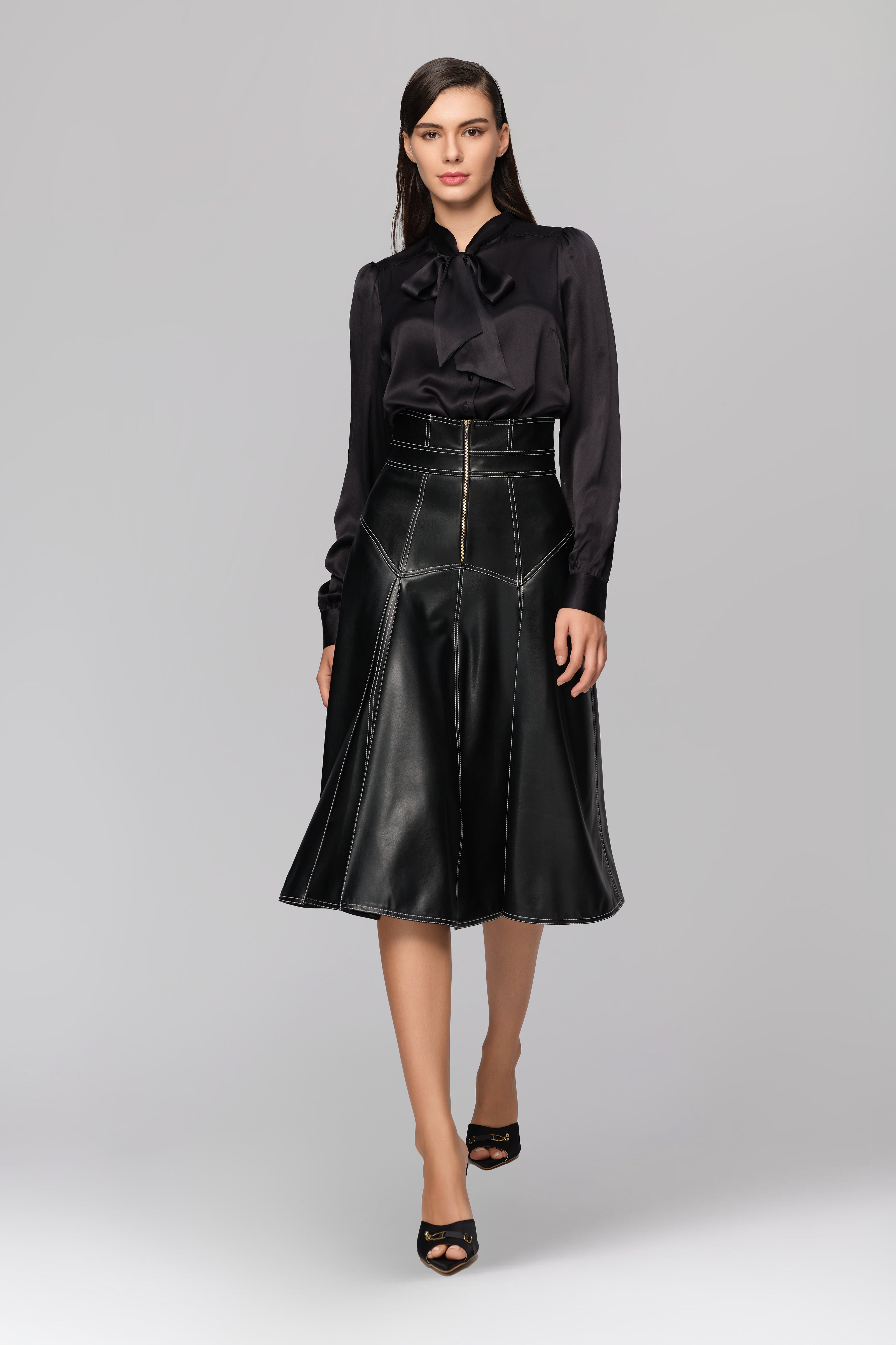 Underline Leather Skirt Black