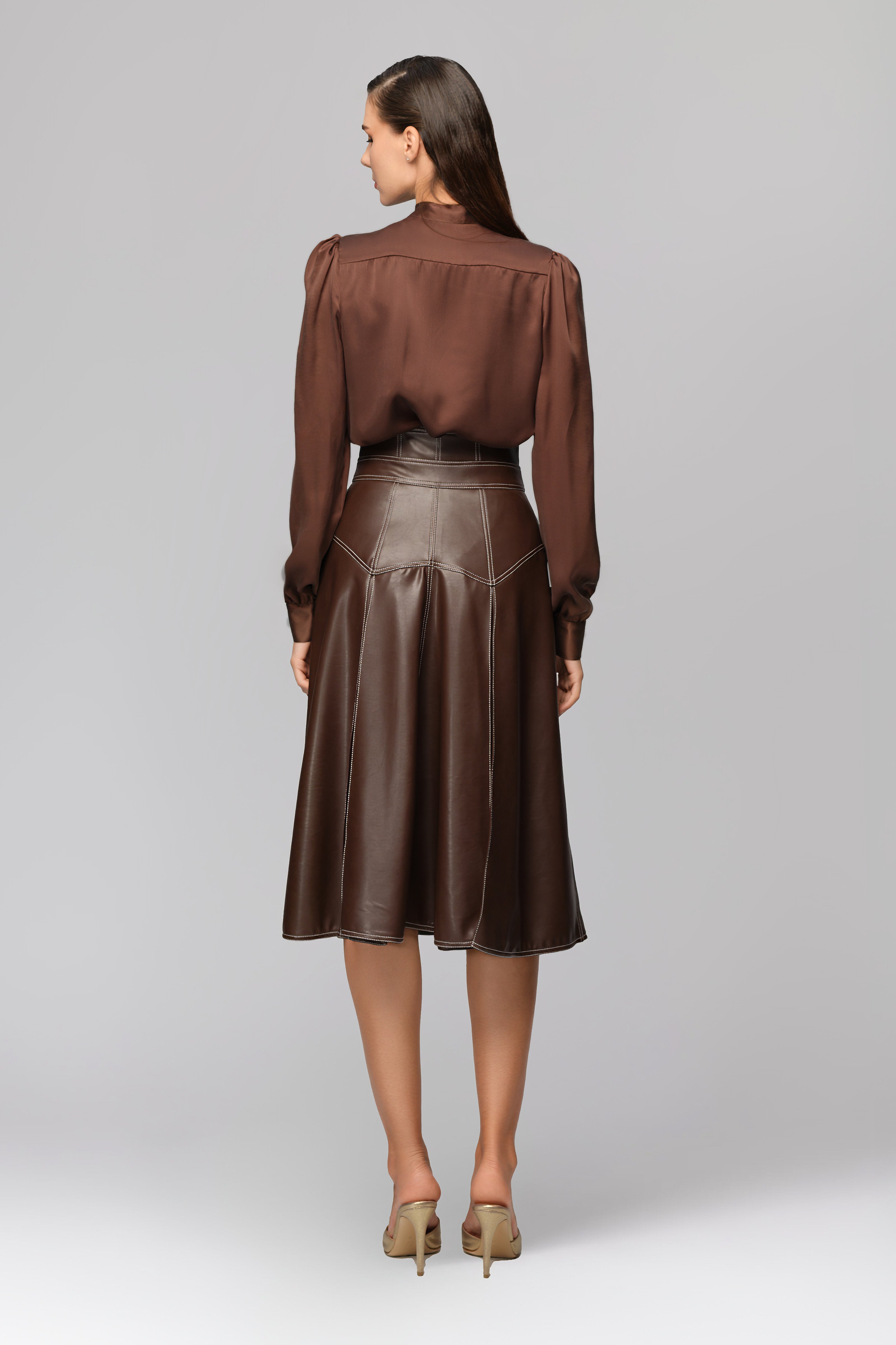 Lavish Blouse Brown