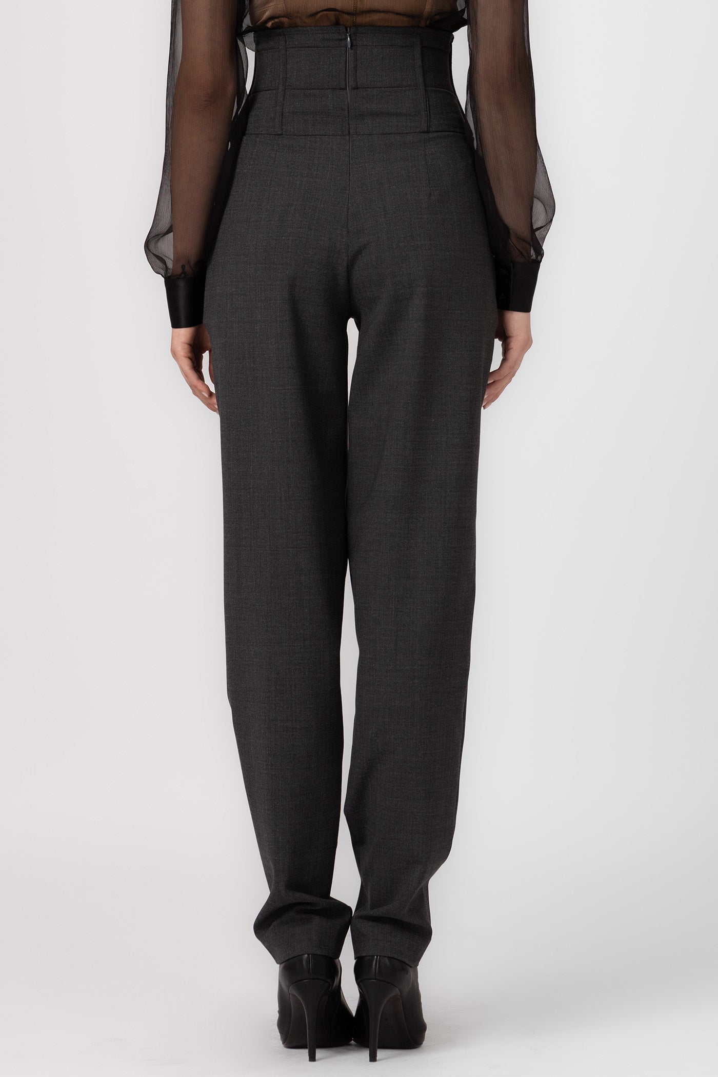 Pantaloni gri lungi cu talie inalta corset din lana Tomboy