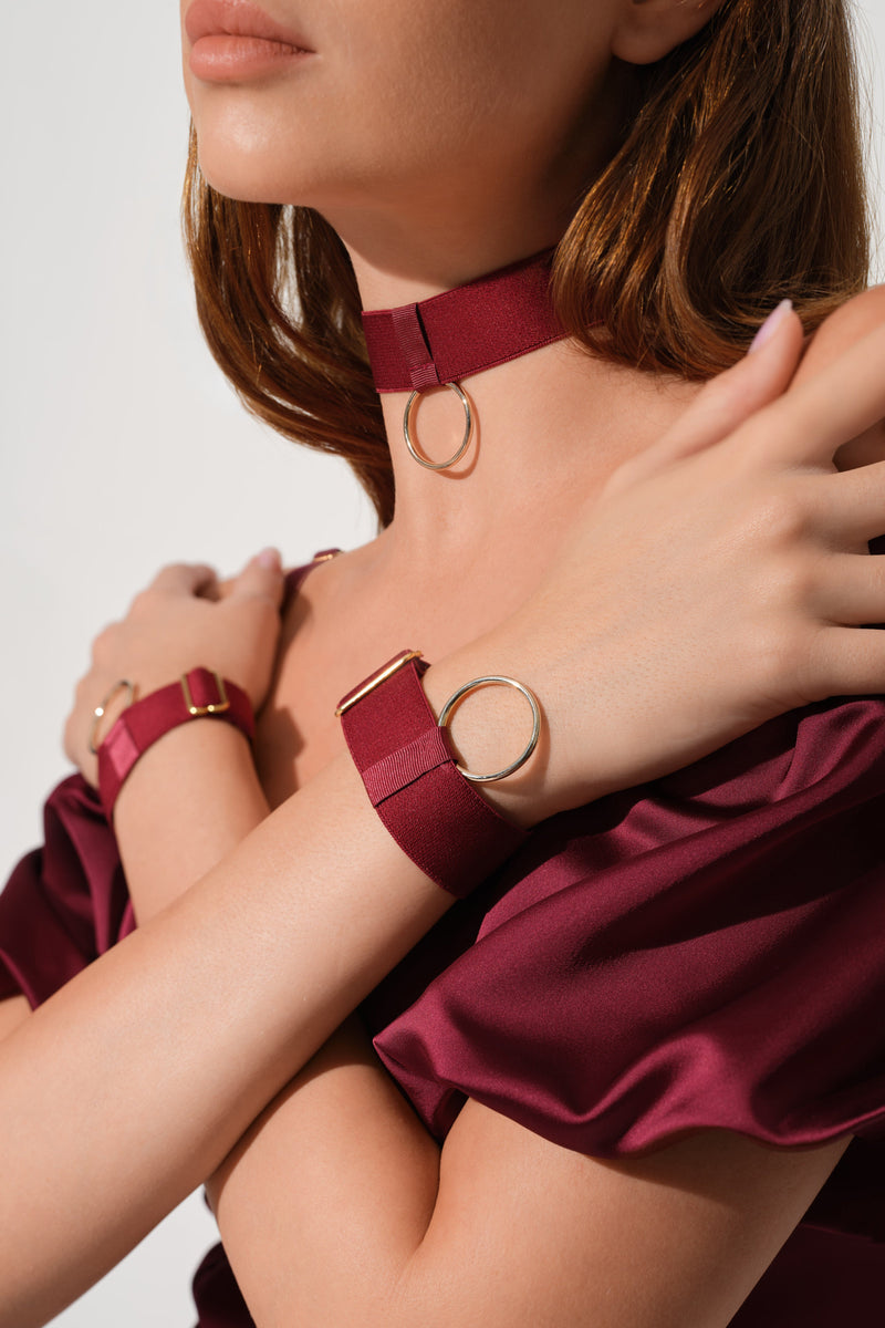 Hold-up Collar Wine 24K Gold-plated 