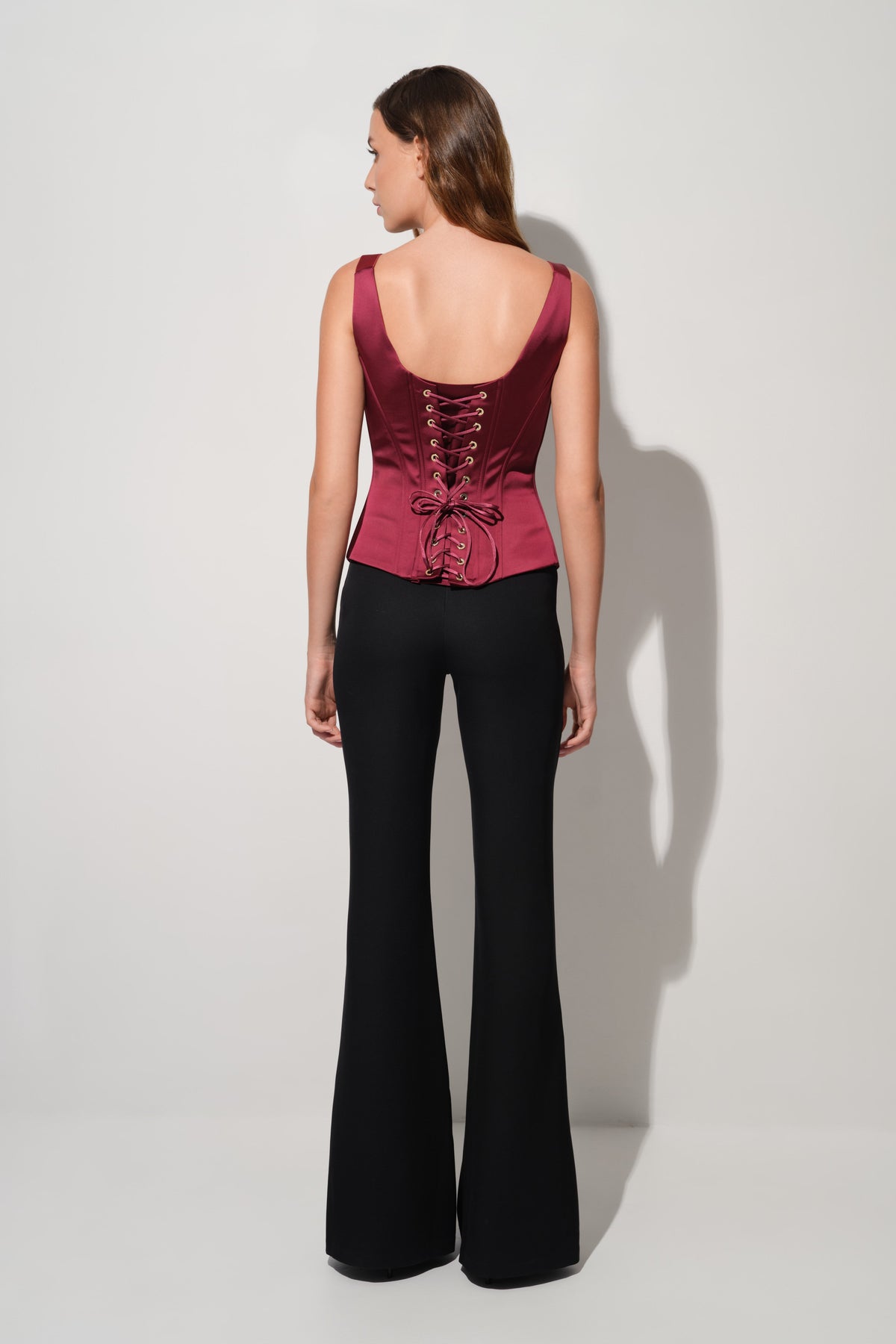 Corset rosu burgund din satin cu insiretare String