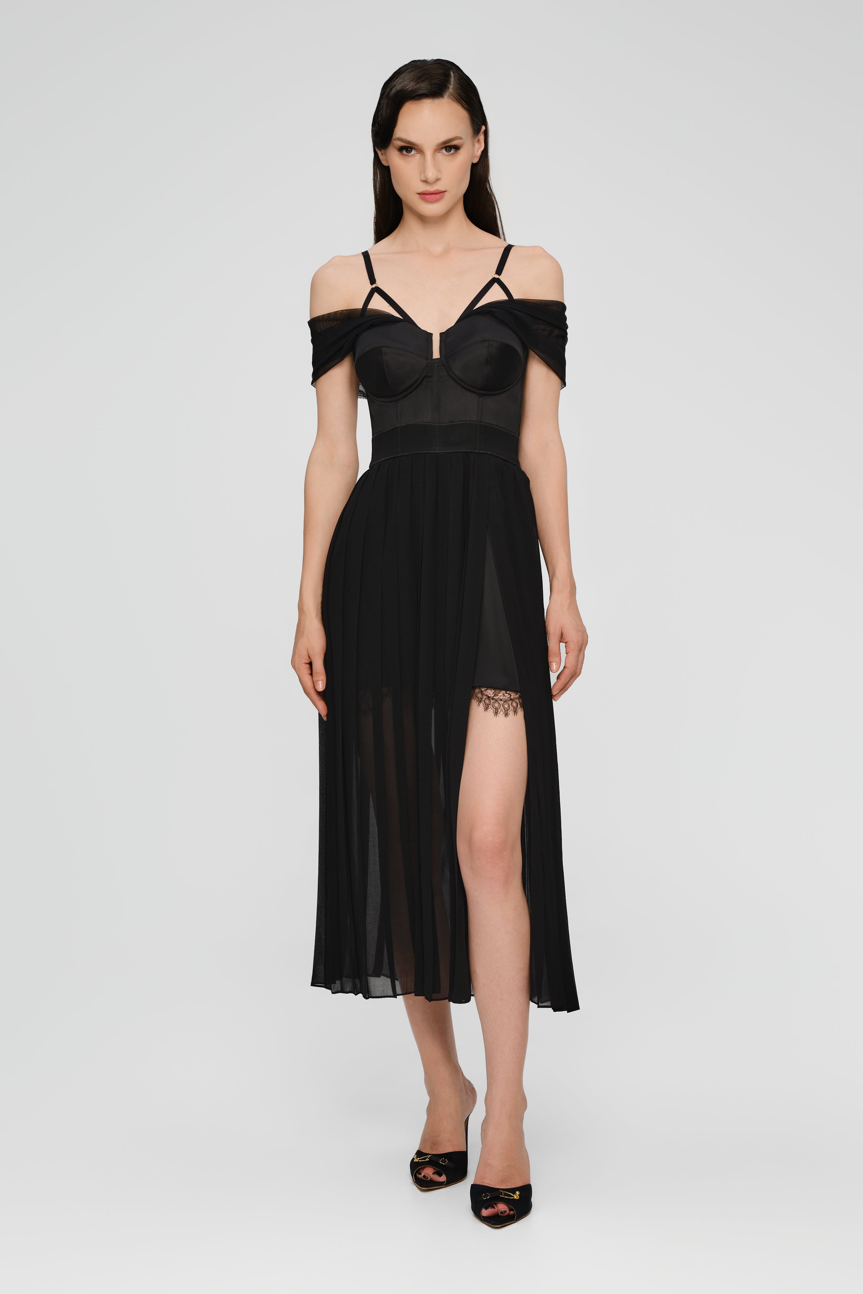 Black satin dress and pleated veil Utility
